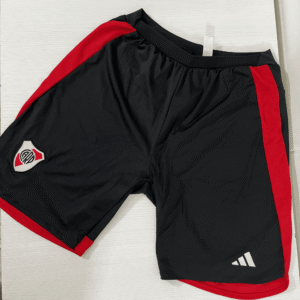 Short titular River Plate